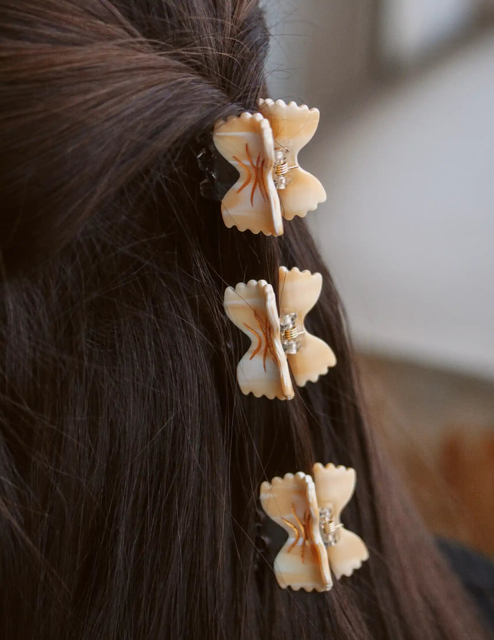 Farfalle pasta mini hair claw clip